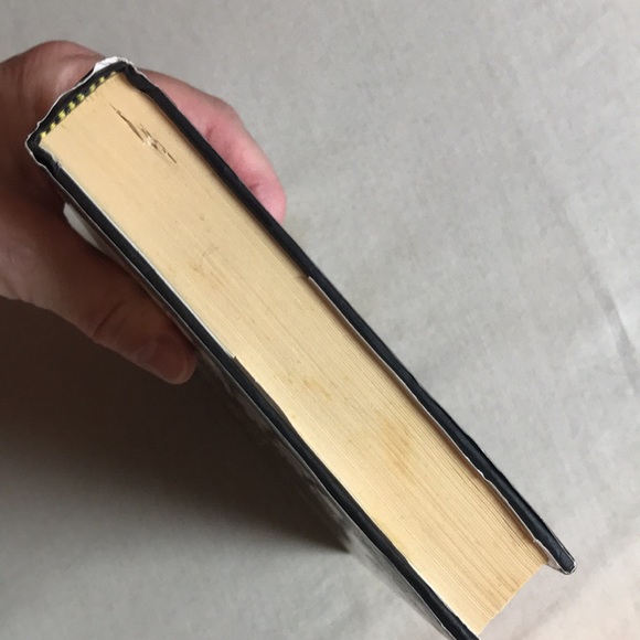 🌈2/$8 The Vigilantes #10 Badge of Honor Series - Picture 5 of 9